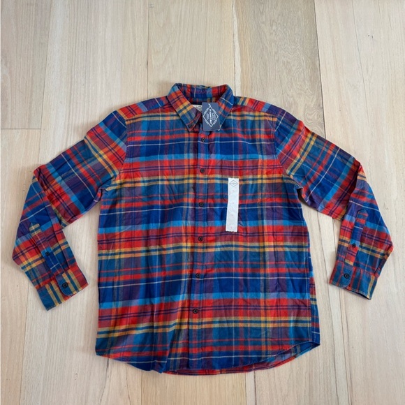 St. John’s Bay Red Multi Color Casual Button Down Shirt Size Large NWT - Picture 1 of 4